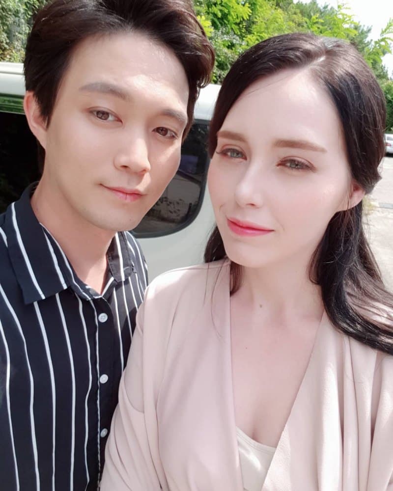 Deavan Clegg and Jihoon Lee